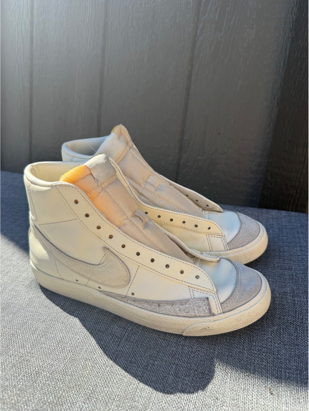 Nike Blazer Mid '77 Vintage White Sneakers Size 8 US Women's